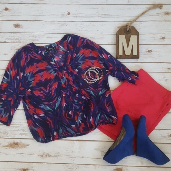 a.n.a. sheer v-neck blouse with multi colors - Picture 2 of 3